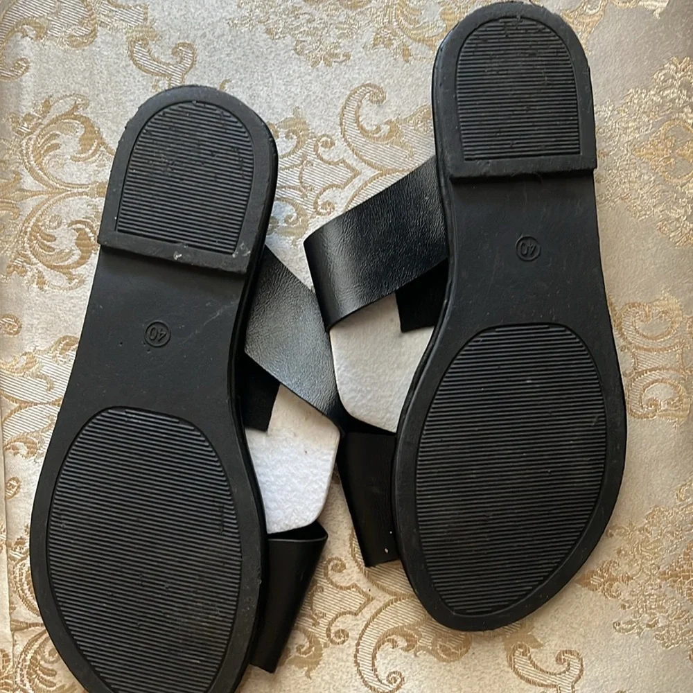 Sandals - Picture 2 of 2
